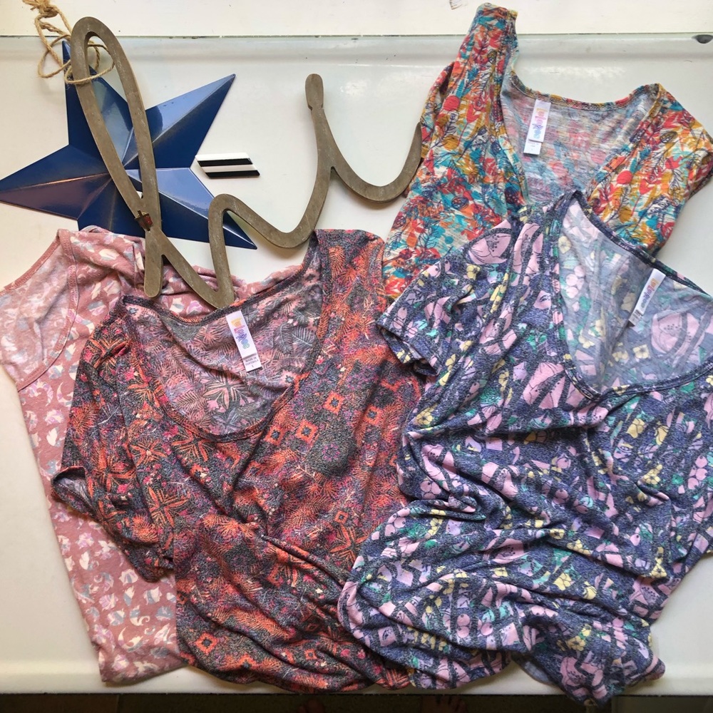 Lot of 4 Lularoe shirts